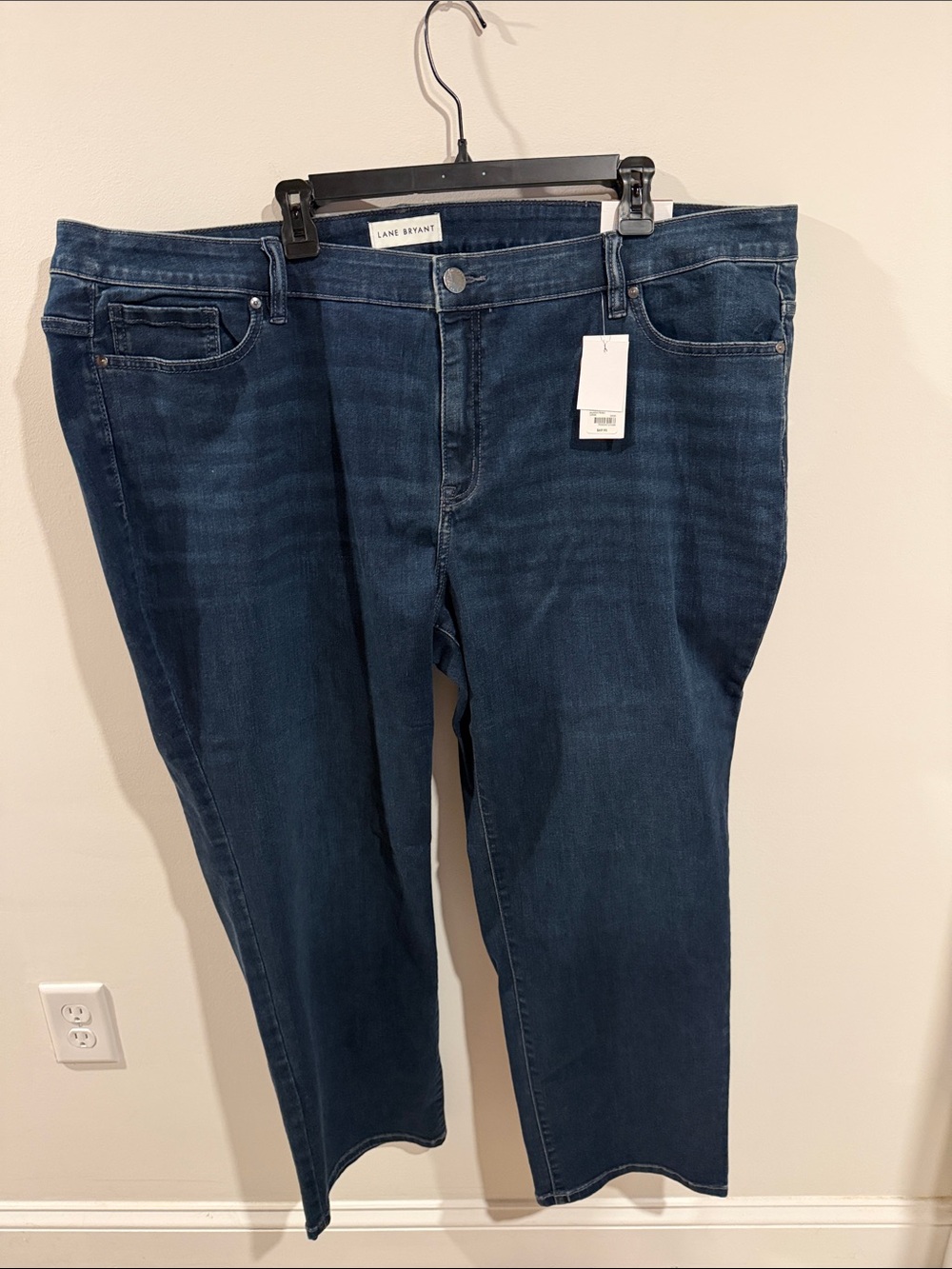 NWT LANE BRYANT Signature Fit Straight Jeans Size 26S